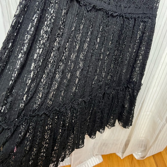 Black Skirt SZ: (S) Lace Maxie Lined Skirt knee & Down Lace To Hem - Picture 5 of 6